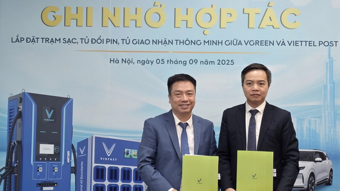 V-Green hợp tác Viettel Post, mở rộng hạ tầng sạc và đổi pin xe điện khắp cả nước