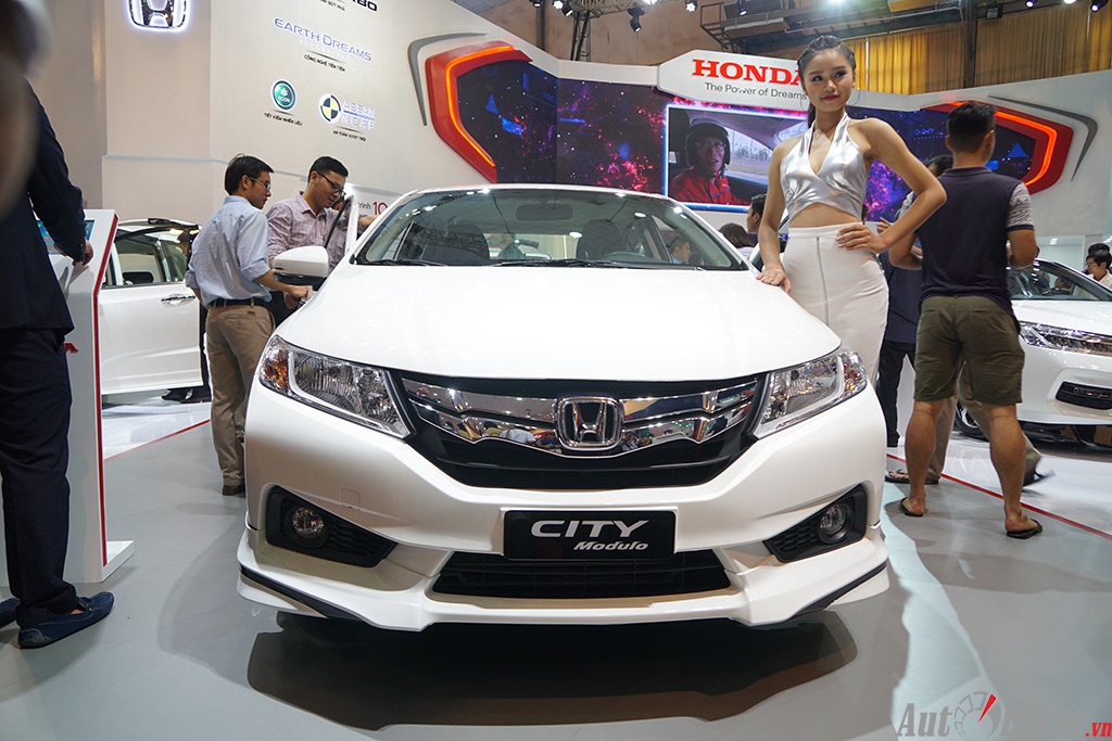 5 xe hang b ban chay nhat viet nam thang 92016