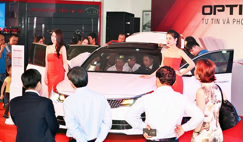 Kia Optima 2016 đồng loạt xuất hiện trên toàn quốc