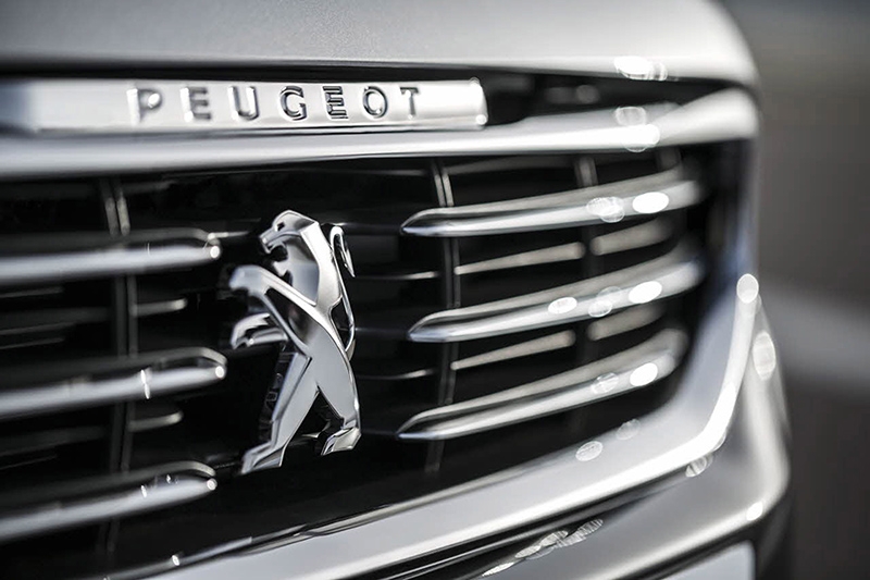 peugeot bung no nho dan xe peugeot the he moi