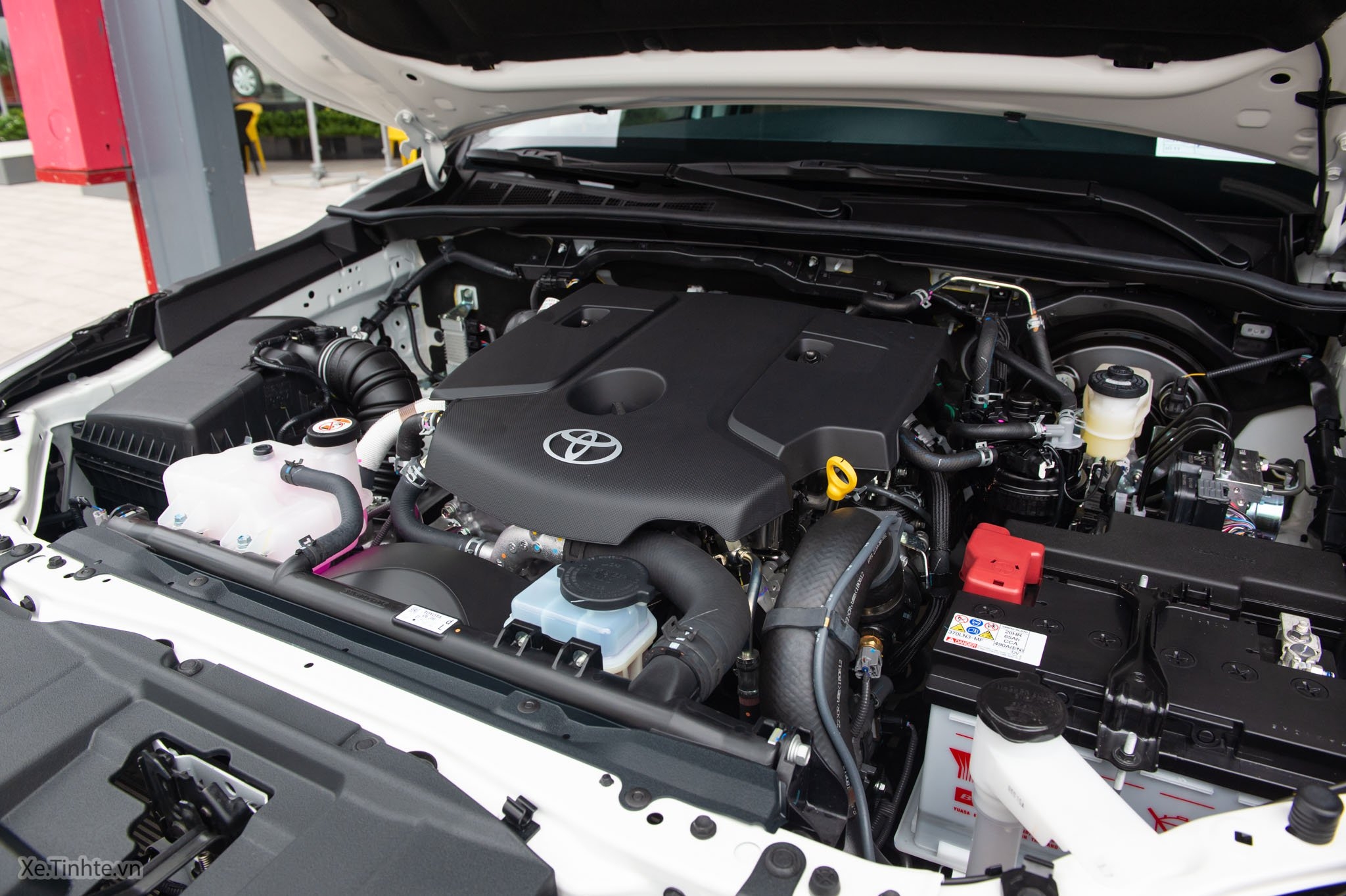 toyota hilux 2018 vuot qua chinh minh