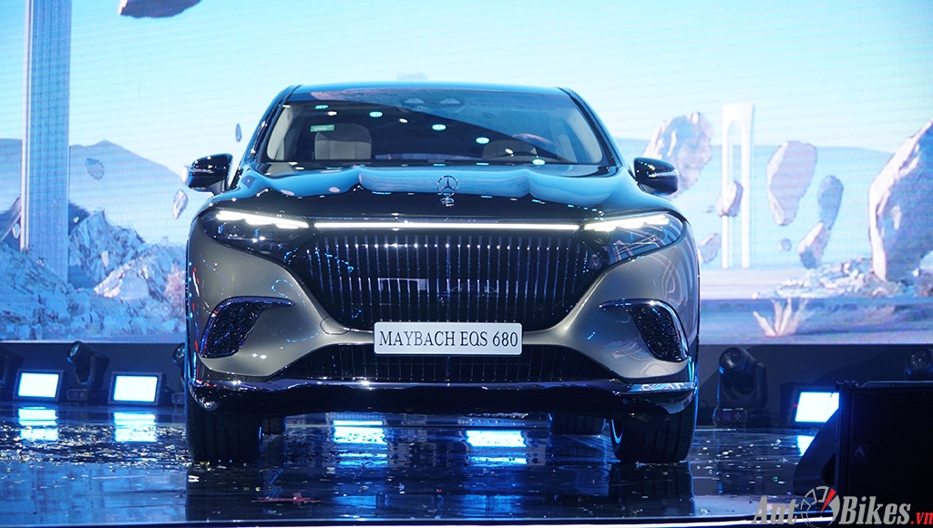 Mercedes-Maybach EQS 680 SUV ra mắt tại Việt Nam, giá từ 7,6 tỷ đồng