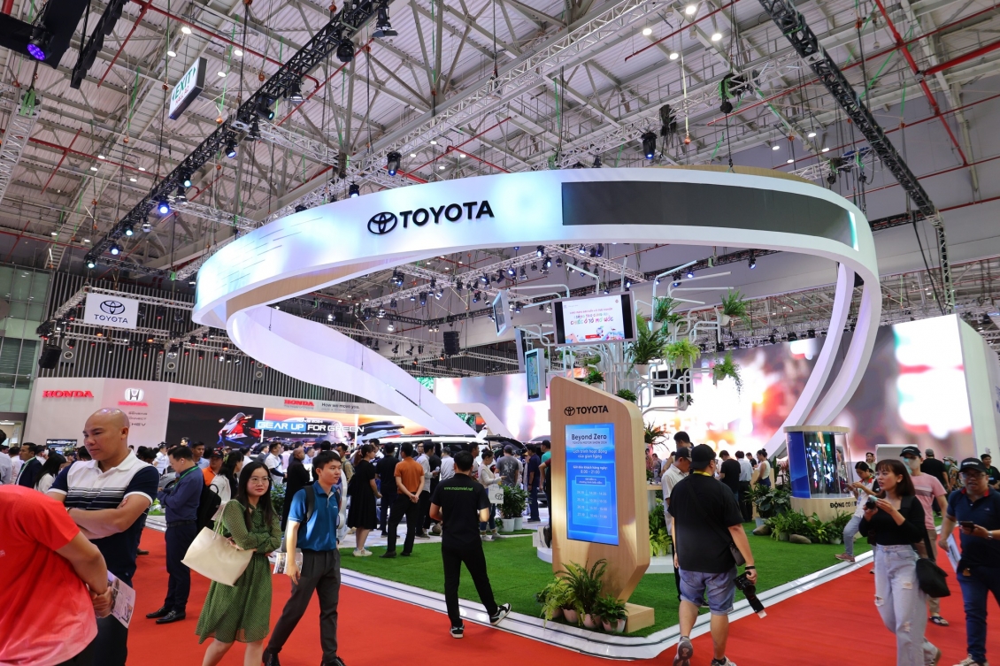 Doanh số bán hàng của toàn thị trường ô tô tháng 02/2025 tăng trở lại