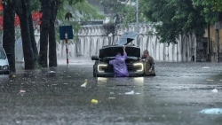 Đại lý xe cũ tiết lộ lý do dù thừa khả năng sửa vẫn muốn tránh xe ngập nước