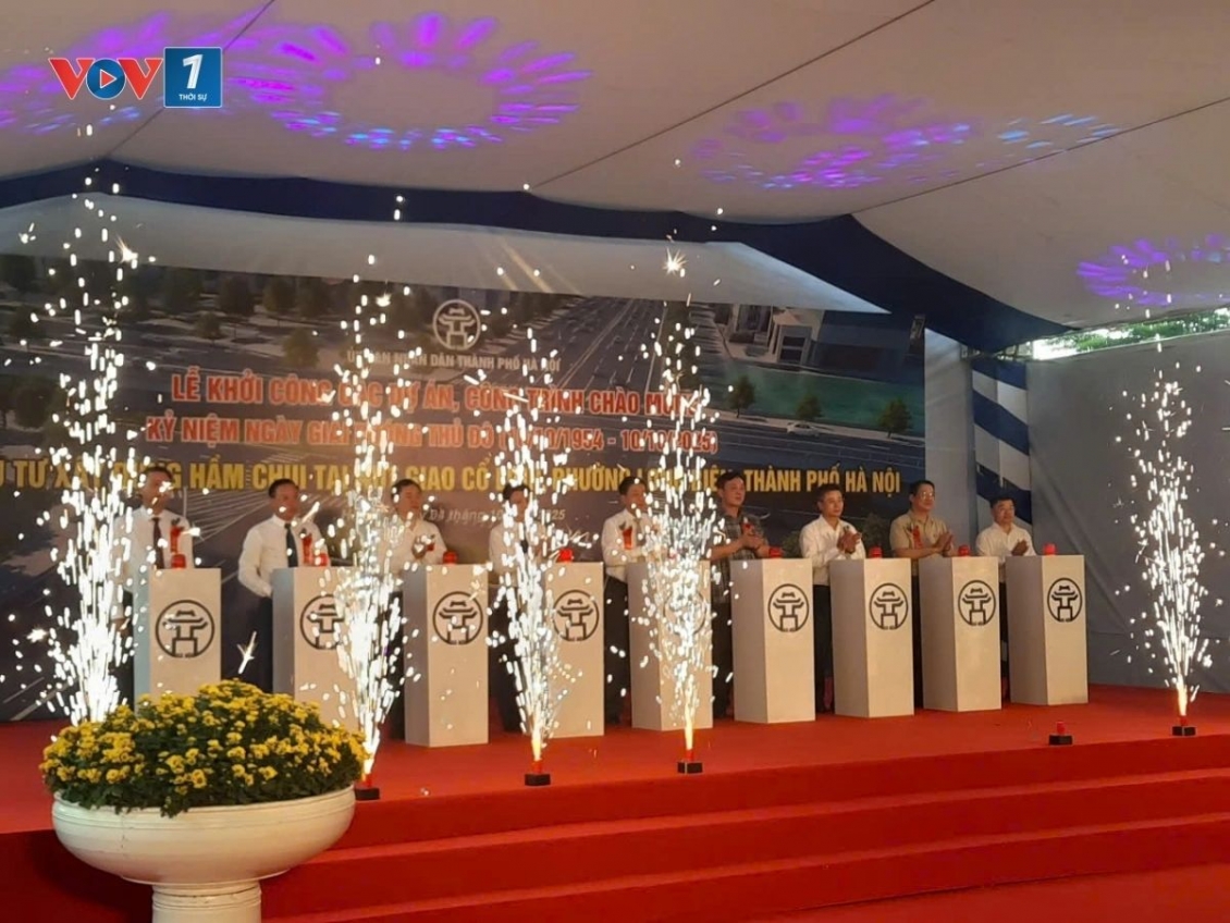 Hà Nội khởi công hầm chui giải toả “điểm nóng” giao thông Cổ Linh Hà Nội khởi công hầm chui giải toả “điểm nóng” giao thông Cổ Linh