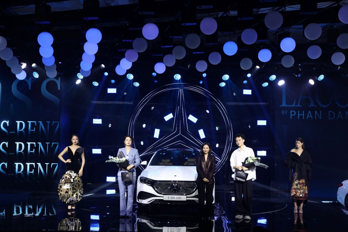 Mercedes-Benz E-Class thế hệ mới: Khi di sản, công nghệ và thời trang hòa làm một