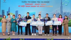 Trao giải cuộc thi sáng tác “VinFast - Khát vọng vì Việt Nam Xanh và Hùng cường”