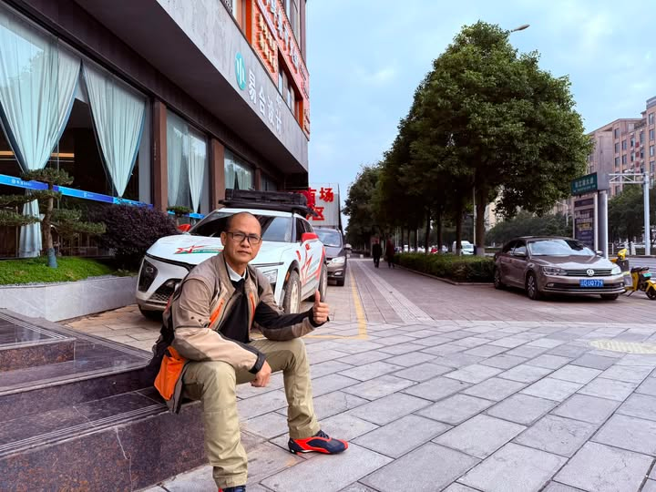 hanh trinh vinfast vf7 xuyen luc dia