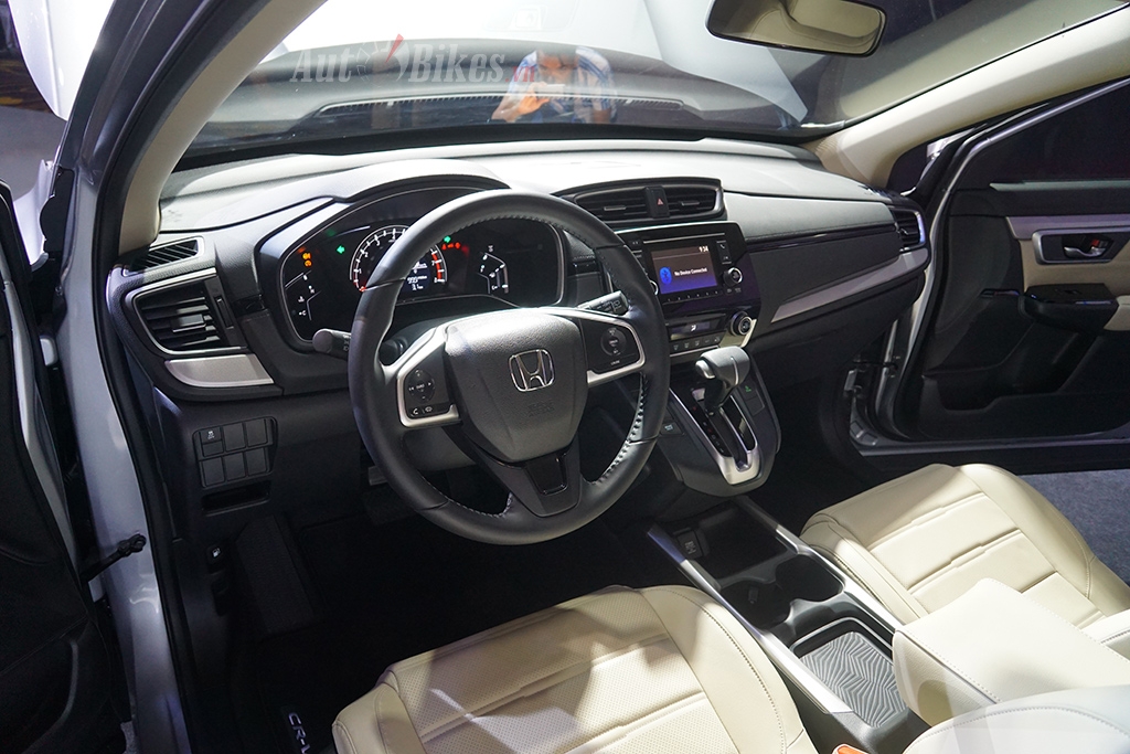 honda cr v 7 cho ra mat tai viet nam gia duoi 11 ty dong