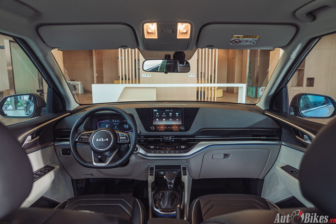 Kia Carens 2023 giá từ 619 triệu đồng tại Việt Nam