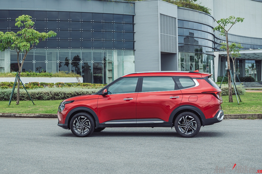 Kia Carens 2023 giá từ 619 triệu đồng tại Việt Nam