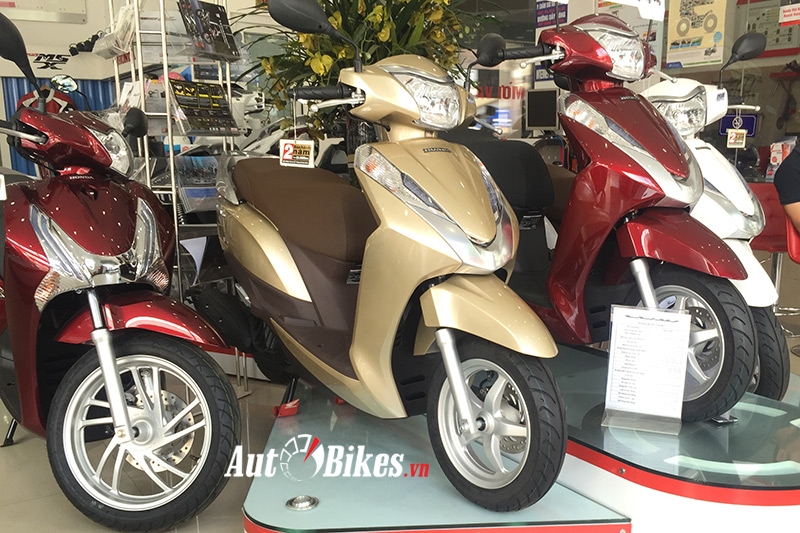 ban chinh thuc honda lead 2018 doi gia toi 3 trieu dong