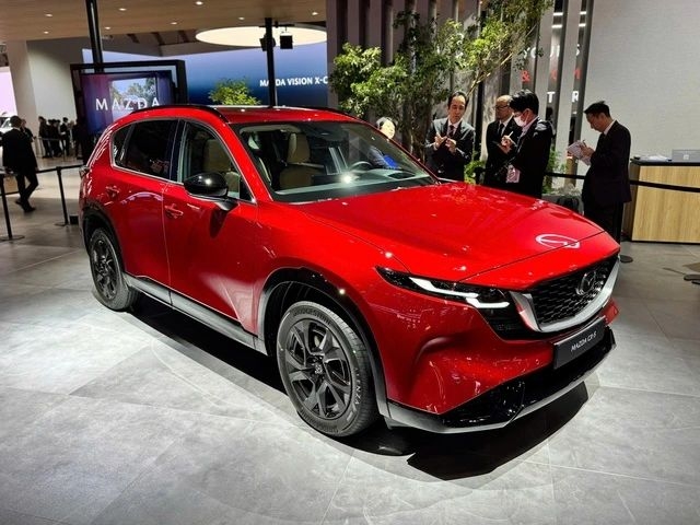 Màn hình trung tâm Mazda CX-5 thay đổi thế nào sau 3 thế hệ? Màn hình trung tâm Mazda CX-5 thay đổi thế nào sau 3 thế hệ?