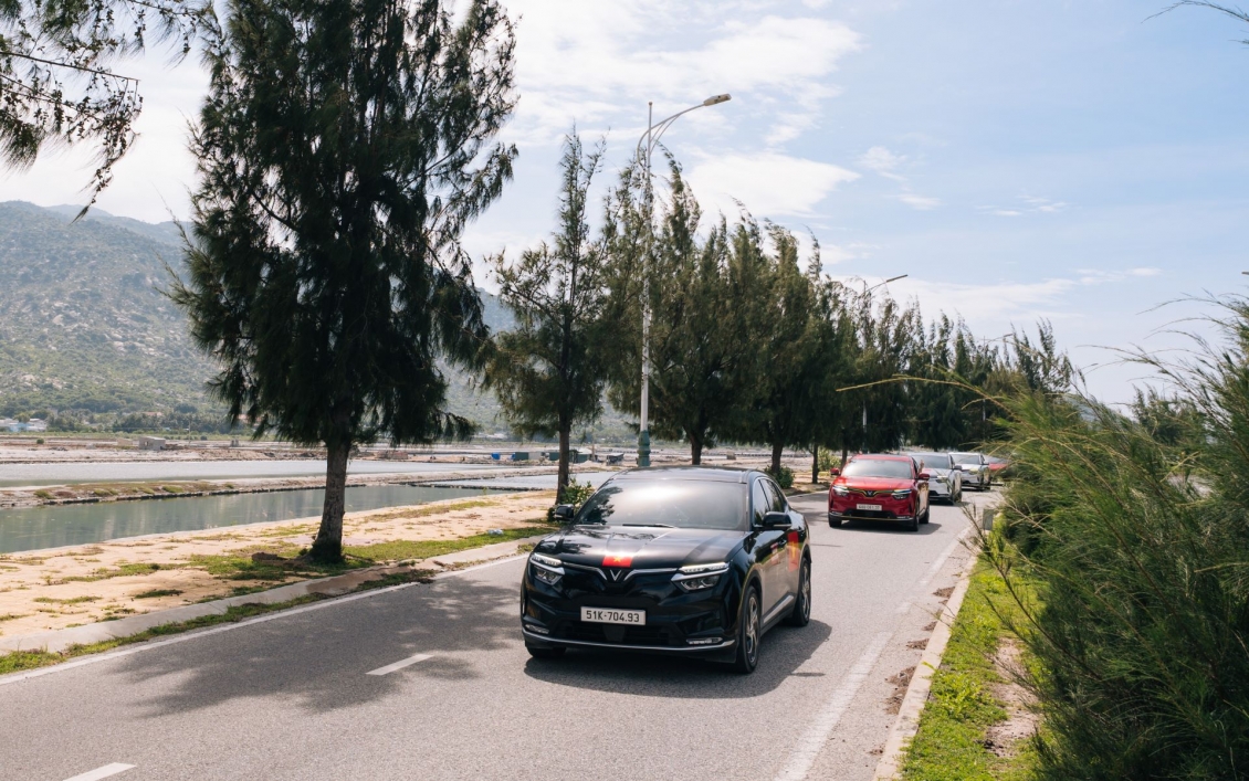 VinFast VF 8: D-SUV an toàn 5 sao, công nghệ thông minh, giá lăn bánh chỉ dưới 1 tỷ đồng VinFast VF 8: D-SUV an toàn 5 sao, công nghệ thông minh, giá lăn bánh chỉ dưới 1 tỷ đồng