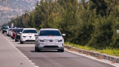 VinFast VF 8: “Ông hoàng” phân khúc SUV hạng D về công nghệ, hiệu năng và kinh tế