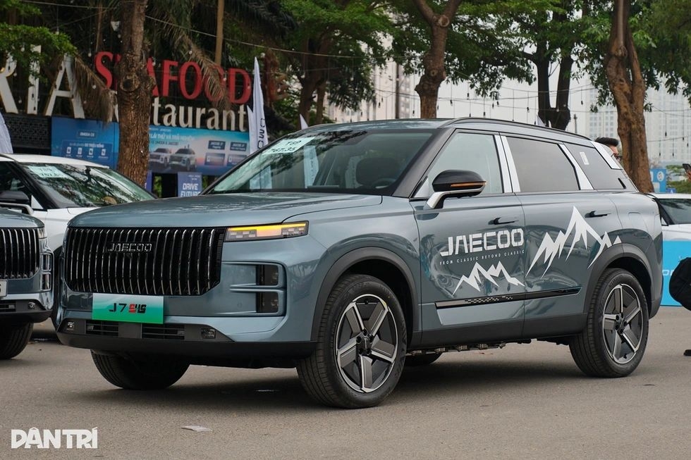 Xe “lai” bùng nổ năm 2025, hứa hẹn thêm hấp dẫn với khách Việt từ 2026 Xe “lai” bùng nổ năm 2025, hứa hẹn thêm hấp dẫn với khách Việt từ 2026