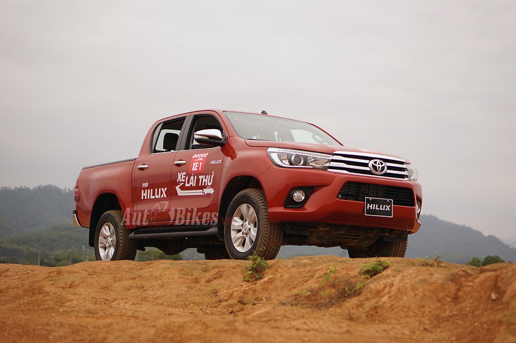 Toyota Hilux: Đột phá về chất