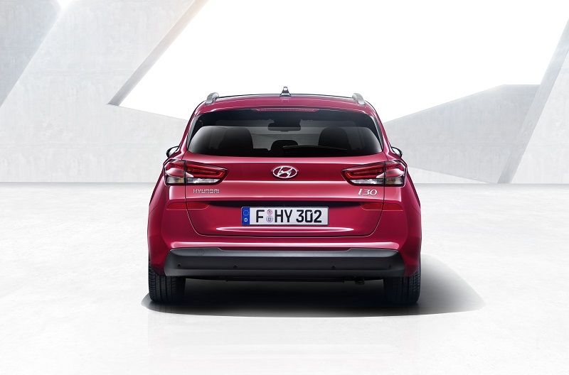 hyundai i30 wagon 2017 sap trinh lang