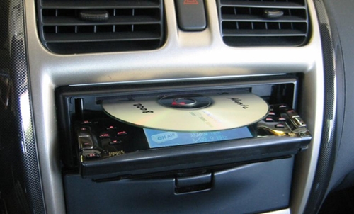 12 vat dung nen tranh de trong o to