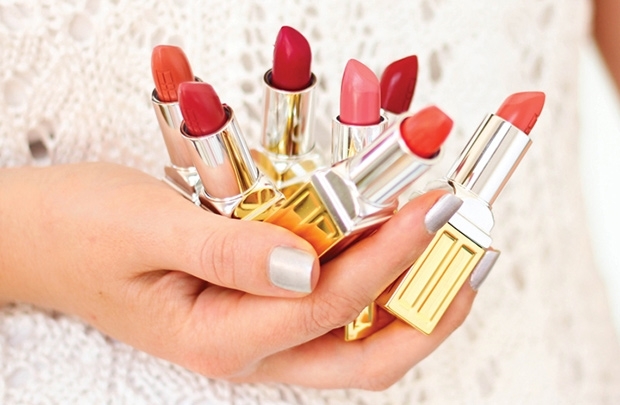 12 vat dung nen tranh de trong o to