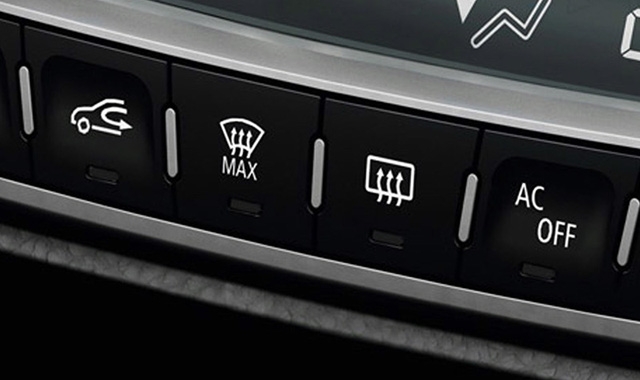 Xử lý kính lái bị mờ hơi nước do trời nồm xu ly kinh lai bi mo hoi nuoc do troi nom