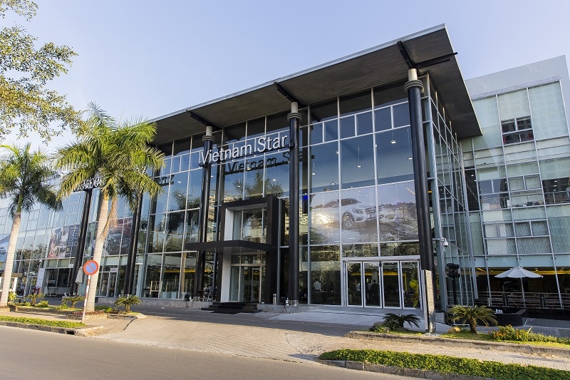 mercedes benz ra mat dai ly vietnam star phu my hung