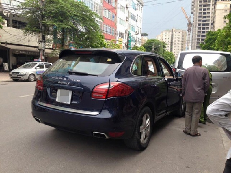 an hoa khi xe dung do le duong