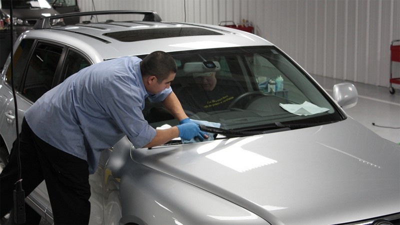 Những điều cần làm sau khi xe bị ngập mưa nhung dieu can lam sau khi xe bi ngap mua