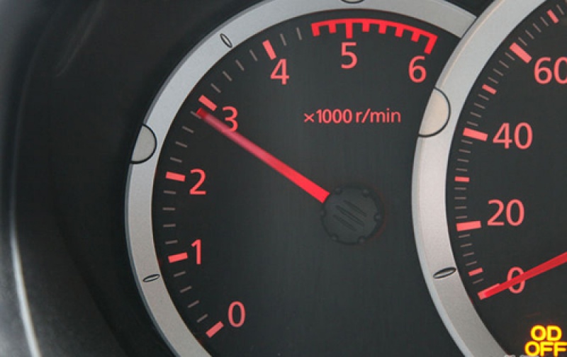 chon xe so san hay so tu dong