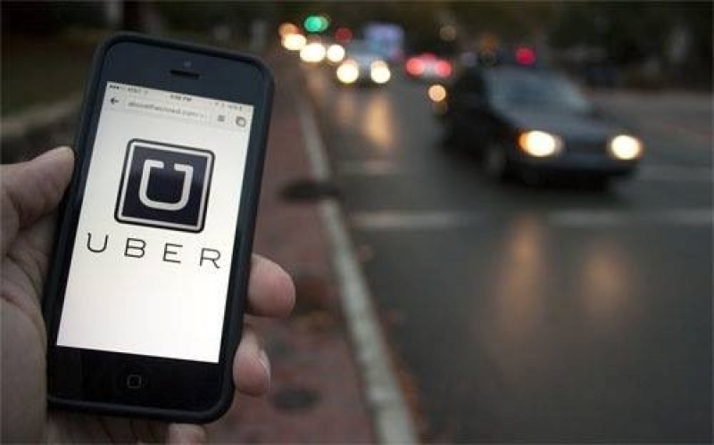 Cước phí Uber tăng mạnh trong đêm giao thừa