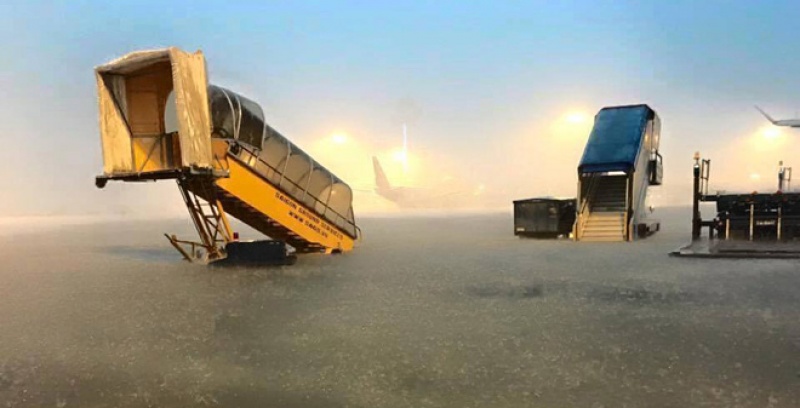 70 chuyen bay bi anh huong do san bay tan son nhat ngap nang