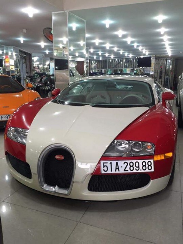 minh nhua rao ban bugatti veyron