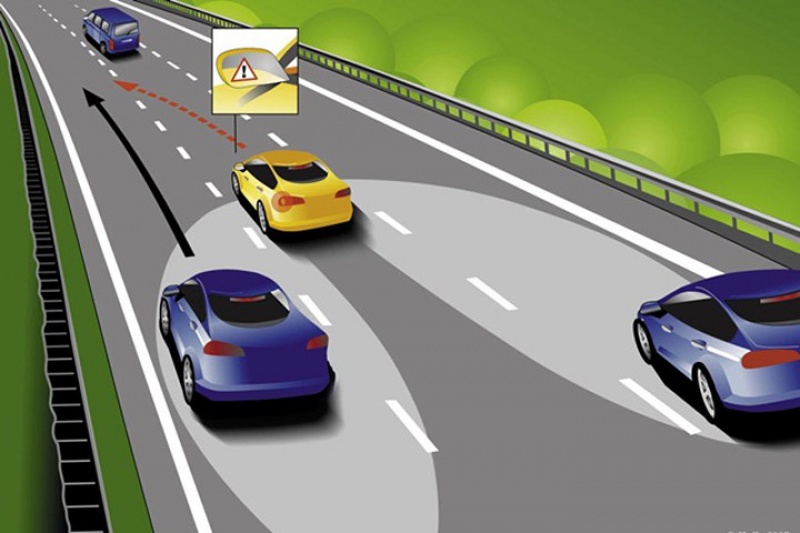 nhung dieu can biet khi chuyen lan tren cao toc