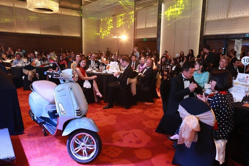 vespa can trung gia 425 trieu tai viet nam