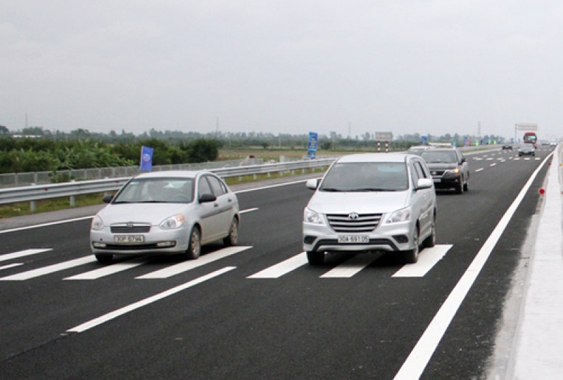 Một số quy định giao thông mới nổi bật có hiệu lực từ 1/11 mot so quy dinh giao thong moi noi bat co hieu luc tu 111