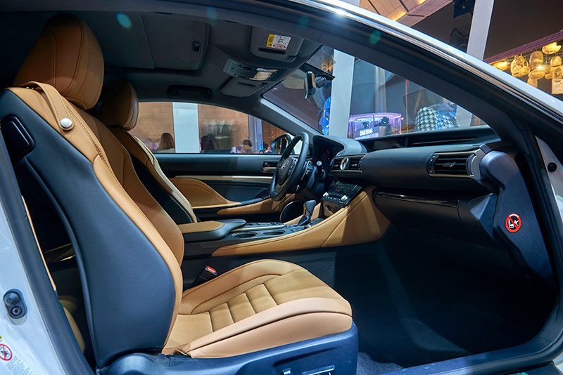 lexus rc turbo xuat hien tai tuan le thoi trang 2016