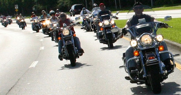 10 ky nang can thiet khi dieu khien xe may