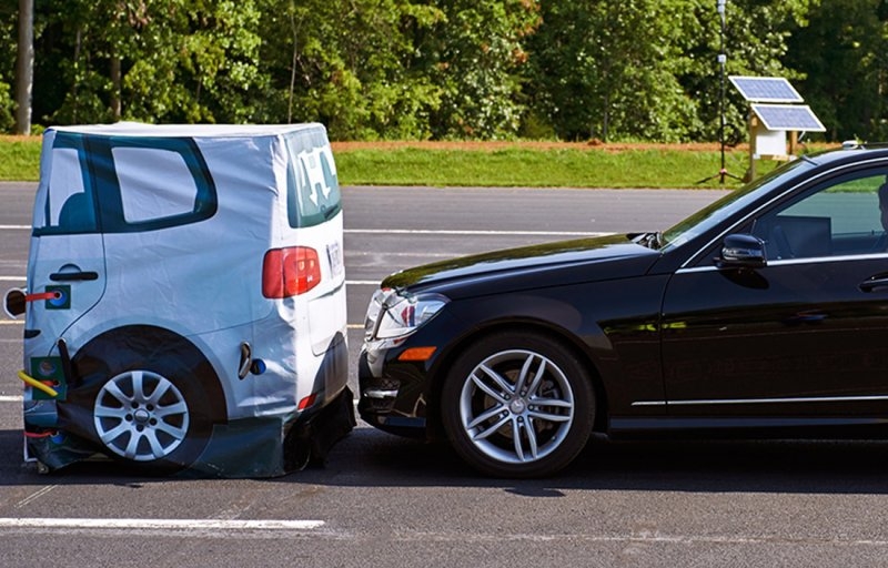 he thong phanh tu dong khan cap aeb