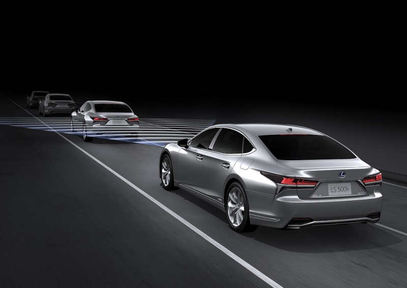 lexus ls 2019 gia tu 7 ty dong tai viet nam