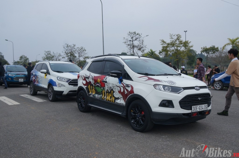 ford ecosport chinh phuc 8 thu thach tai dong mo