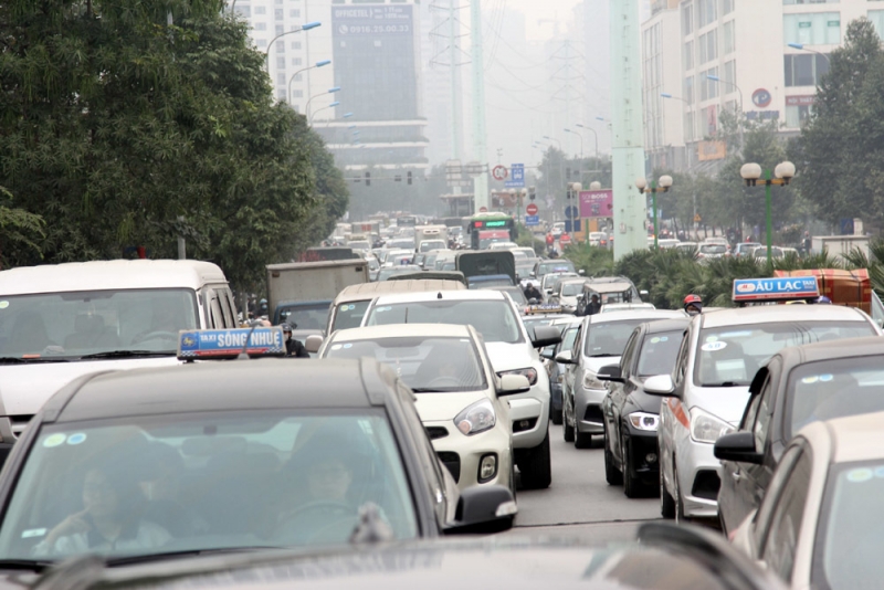 Tắc đường Hà Nội: 8 'điểm đen' ùn tắc mới, giáp Tết chớ dại đi qua