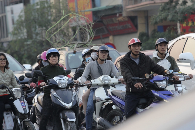 Tắc đường Hà Nội: 8 'điểm đen' ùn tắc mới, giáp Tết chớ dại đi qua