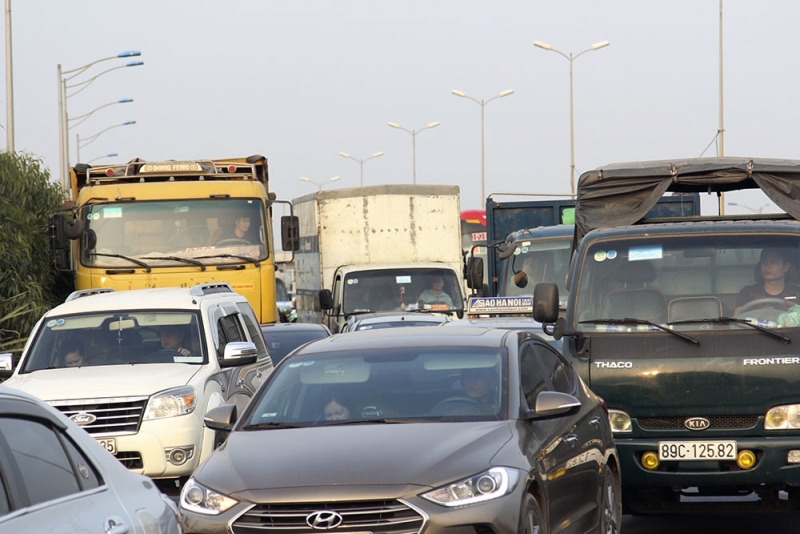 Tắc đường Hà Nội: 8 'điểm đen' ùn tắc mới, giáp Tết chớ dại đi qua