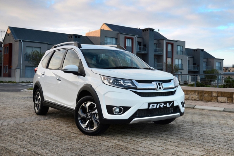 8 mau o to sap gay bao tai viet nam