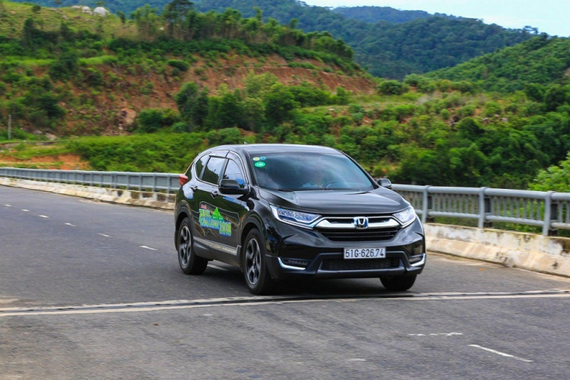 Bớt kèm 'lạc', Honda CR-V lập kỳ tích tại Việt Nam