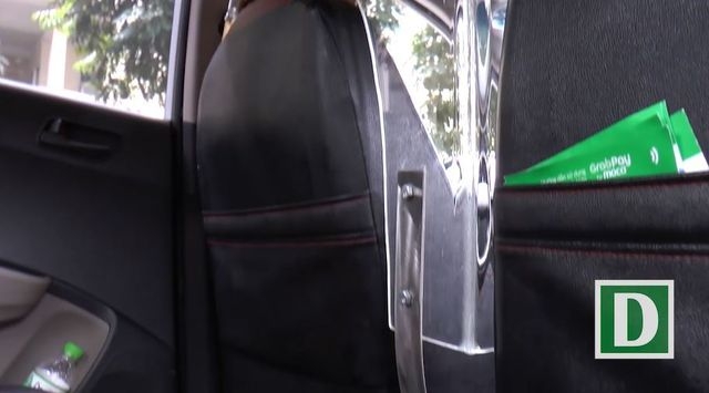 Trải nghiệm ô tô lắp khoang chắn bảo vệ tài xế ở Hà Nội