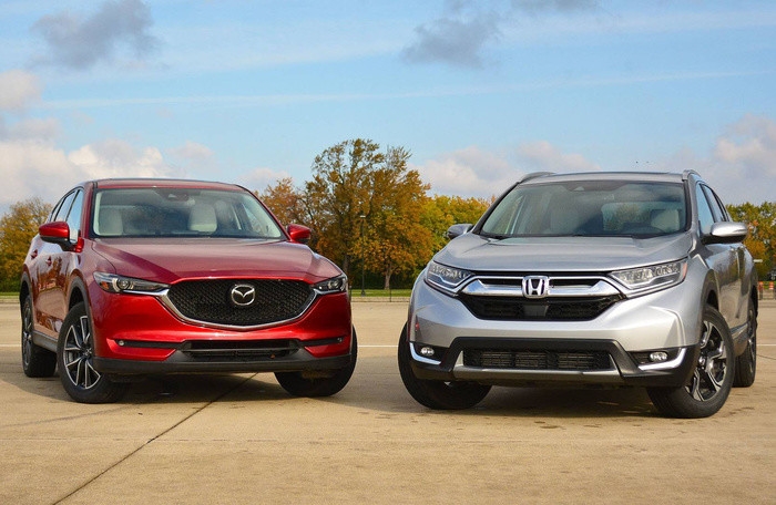 Mazda CX-5 đua Honda CR-V lọt top ô tô bán chạy nhất Việt Nam