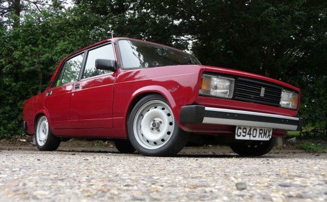 bo suu tap xe sang cua ong vuong truoc khi ben duyen vinfast lux sa20