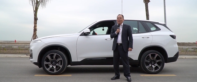 bo suu tap xe sang cua ong vuong truoc khi ben duyen vinfast lux sa20