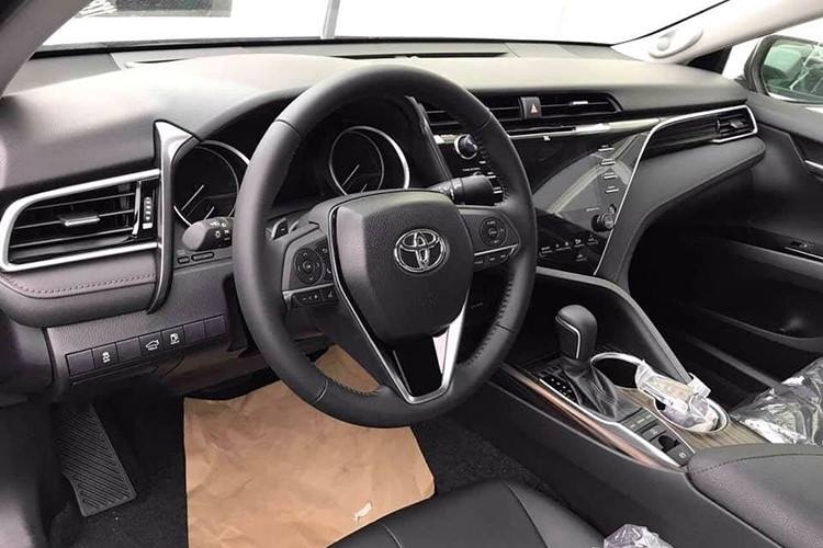 cuoi thang 4 toyota camry 2019 se ra mat tai viet nam
